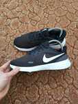 Оригинальные женские кроссовки Nike Revolution