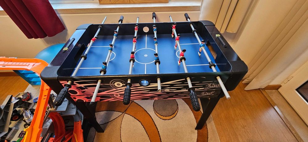 Mesa de jogos, com matraquilhos, snooker, ping pong, hockey, ...