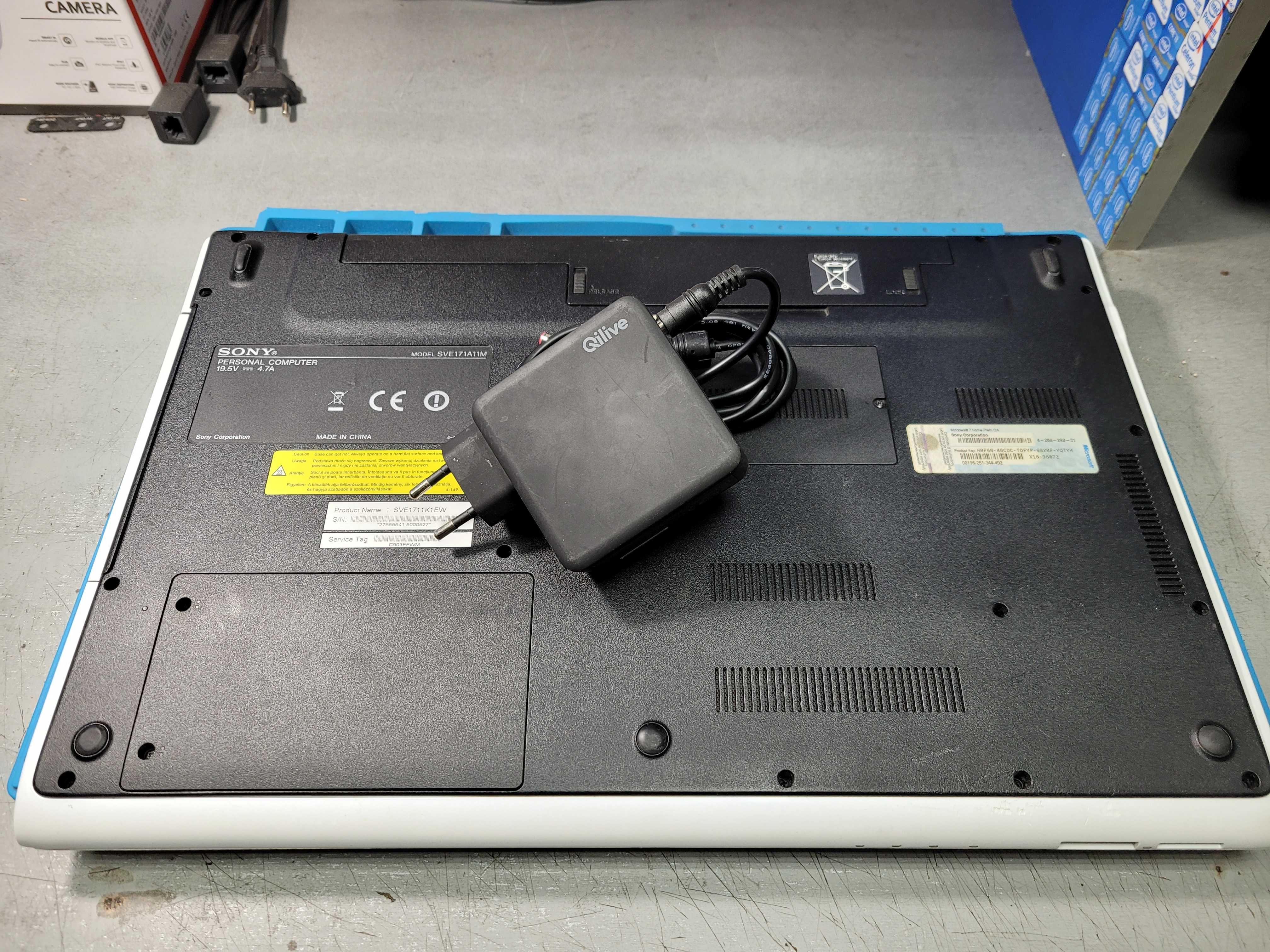 Ноутбук Sony Vaio SVE1711K1EW