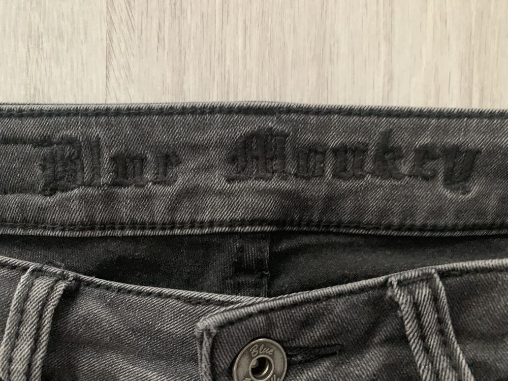 Jeansy damskie Monkey