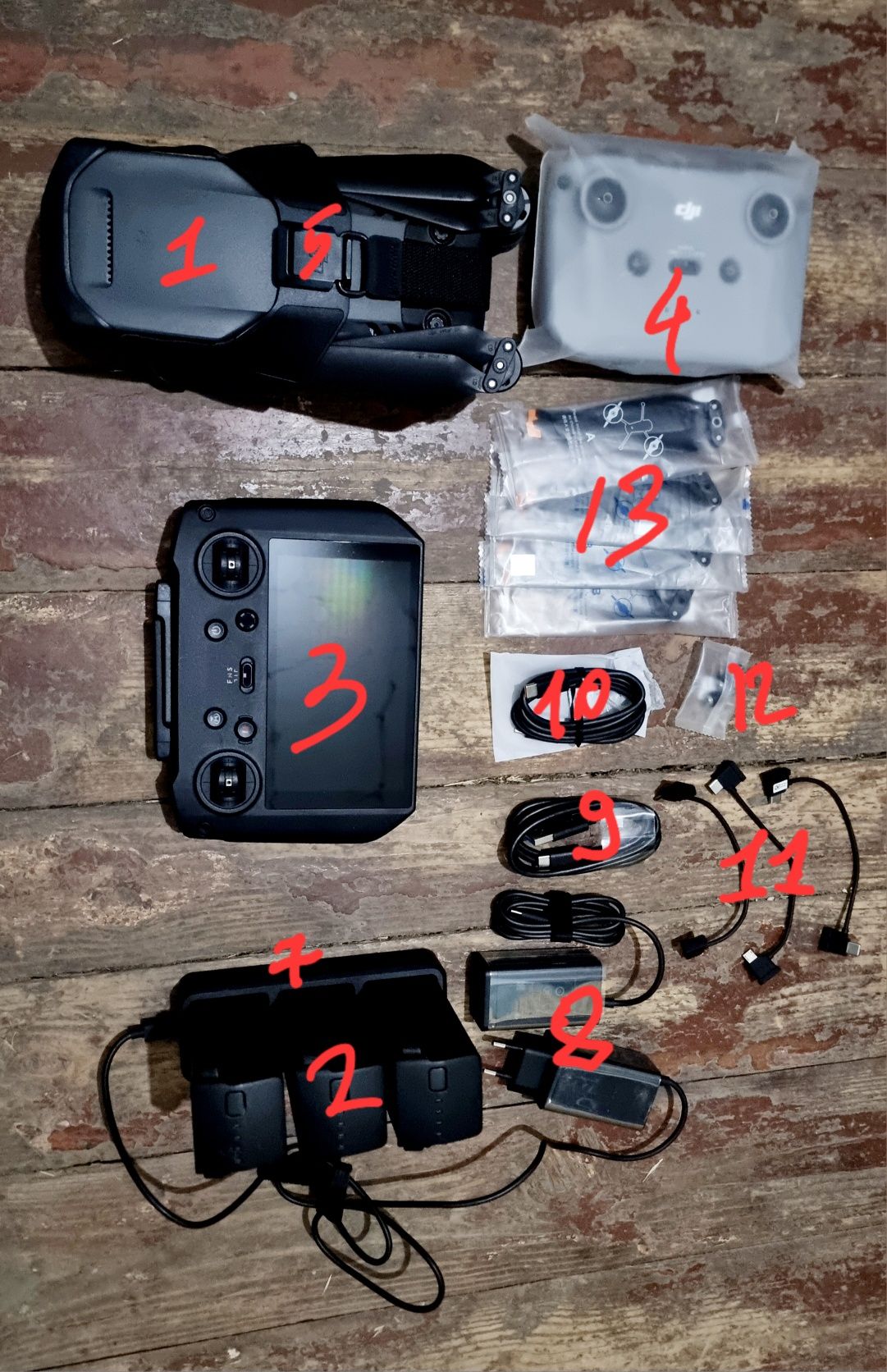 Дрон квадрокоптер DJI Mavic 3