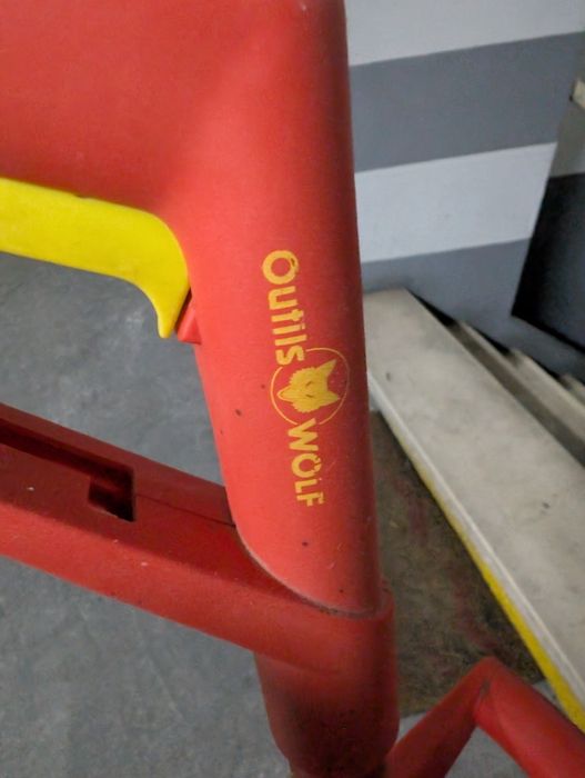 Aparador de relva Elétrico