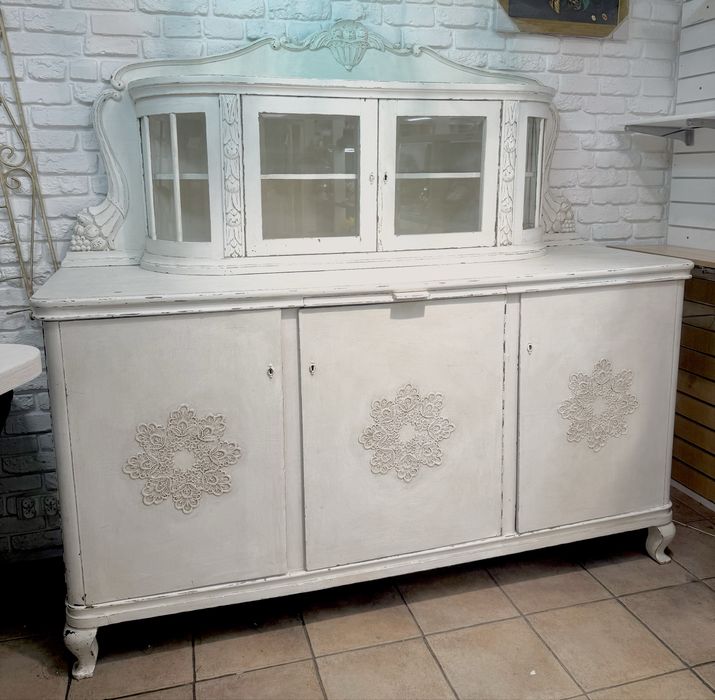 Bufet kredens bielony drewniany postarzany lite drewno