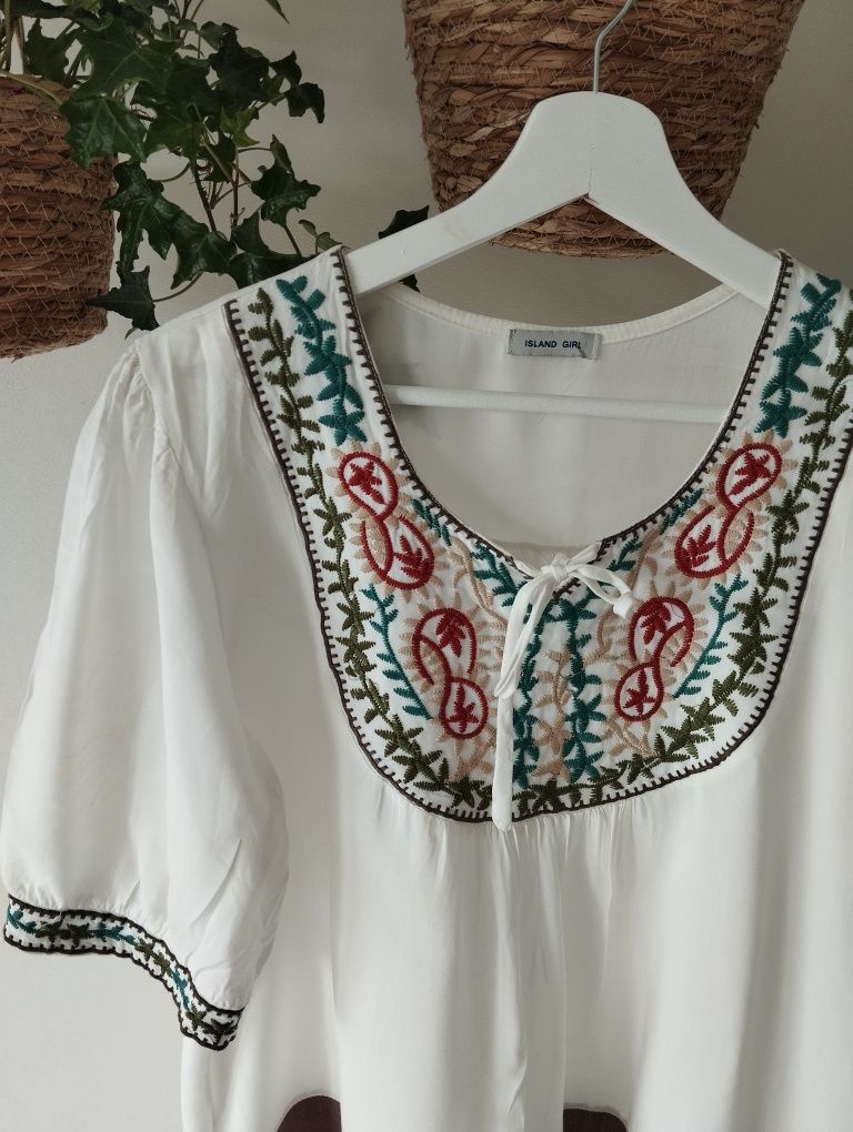 Wiosenna, letnia bluzka z haftami, boho, zwiewna r. 40/42 Island Girl
