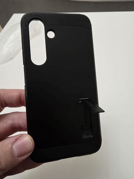 Etui Spigen Tough Armor Samsung Galaxy S25