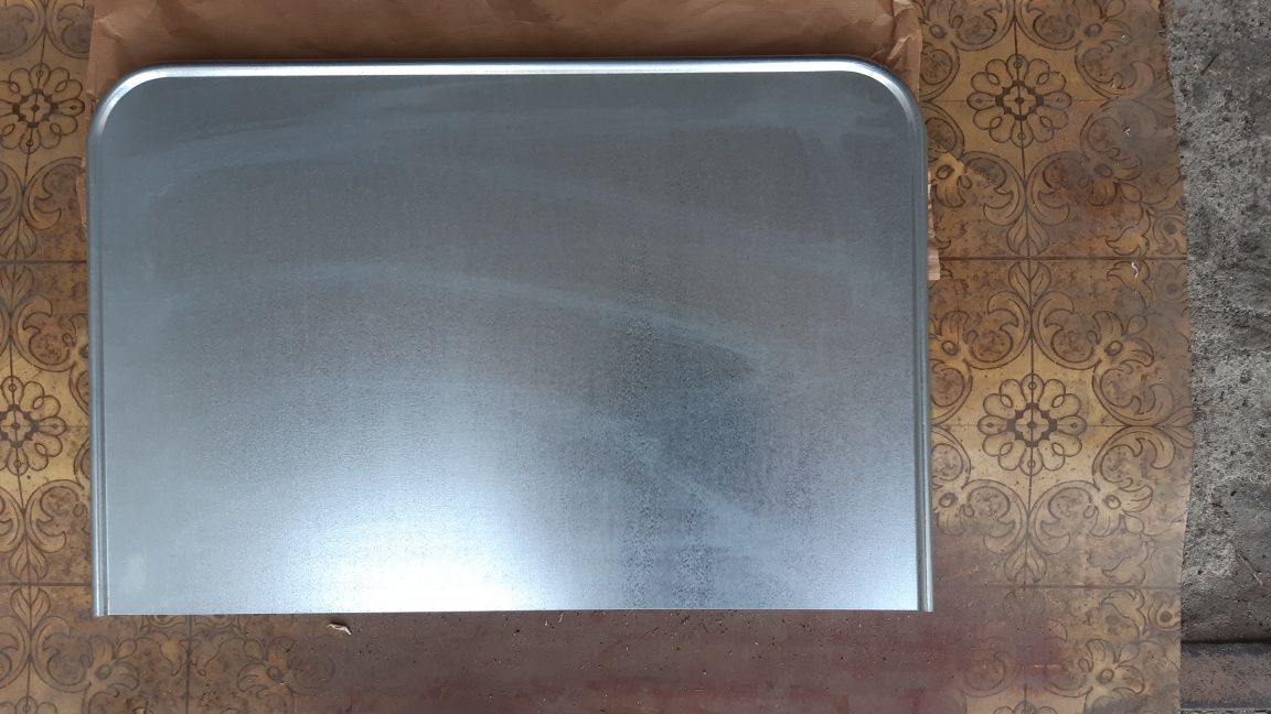 Sprzedam blachę przedpiecową 60×40 cm.