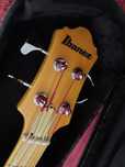 Baixo Ibanez Roadster '82