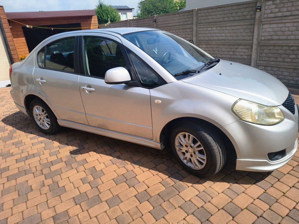 Samochód osobowy Suzuki SX4
