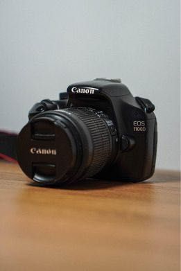 Canon EOS - 1100D + 2 Lentes