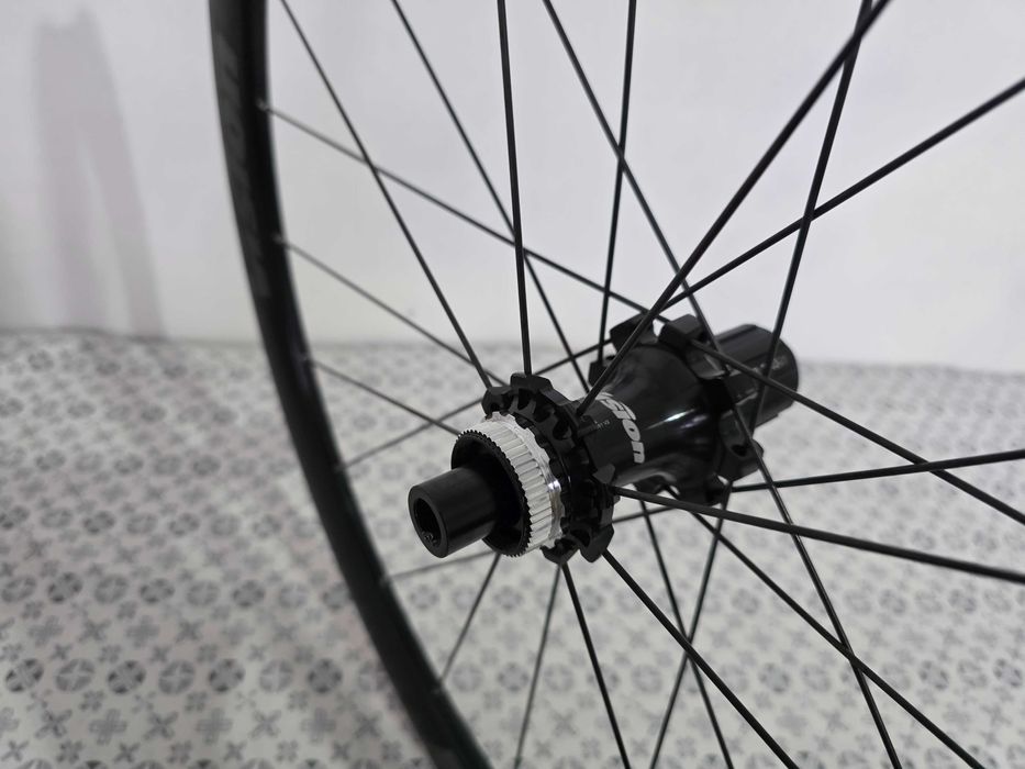 À venda: Rodas VISION Team 35 Disc