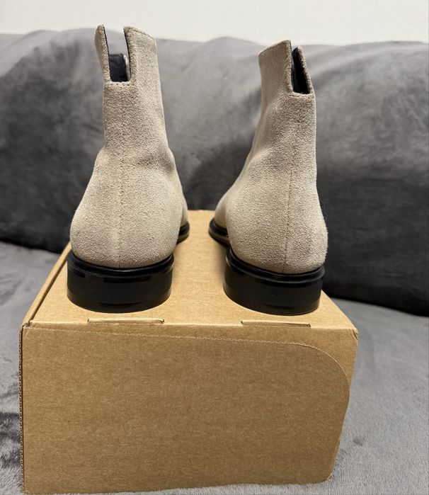 Жіночі осінні замшеві сапоги