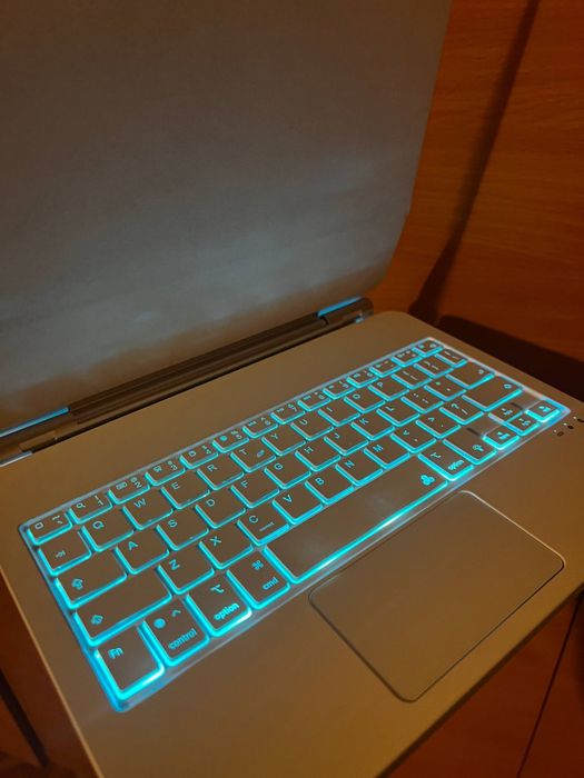 Чохол клавіатура для iPad