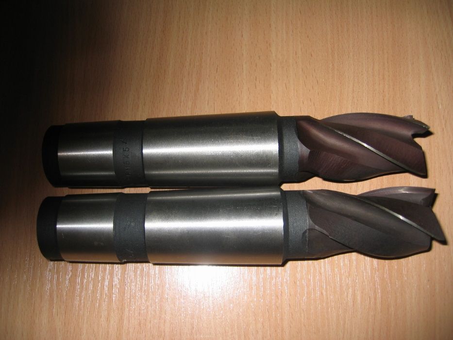Продам фрезу концевую D=40мм Z=4 KM-5 Р6М5К5 (новая)
