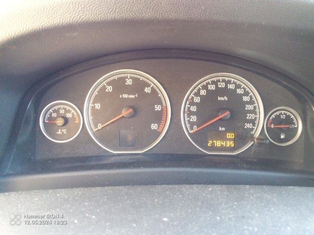 Opel Vectra 1,9 Rok 2005