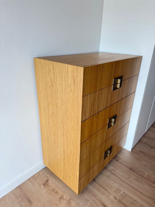 Mobília Las Kasas - 1 cómoda + 2 mesinhas de cabeceira + 2 candeeiros