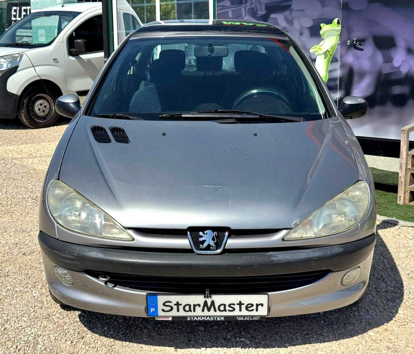Peugeot 206 Hatchback 1.1- Garantia incluída