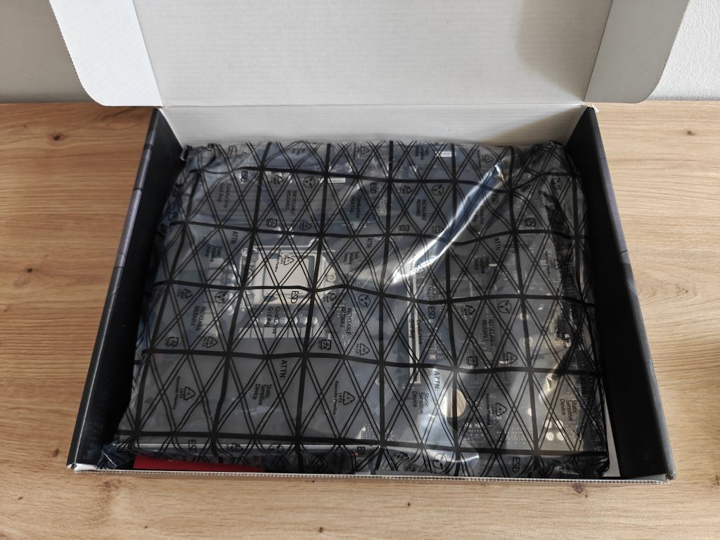 Procesor i5-10600k + MSI Z490 GAMING PLUS