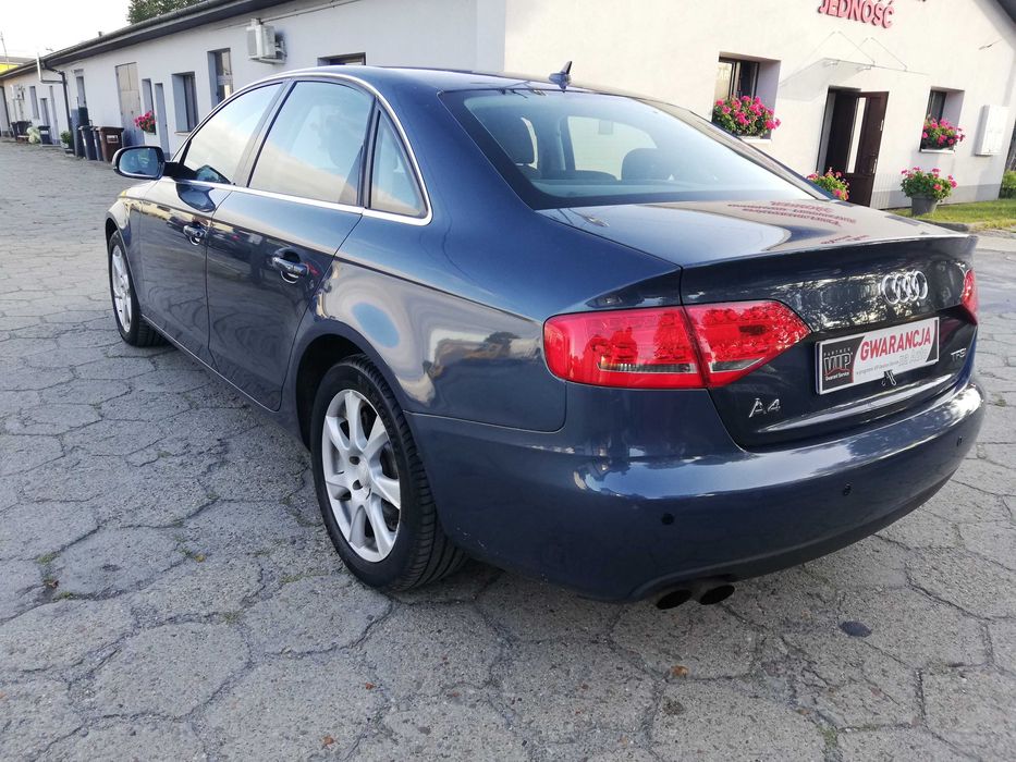 Audi A4 2.0 Benzyna 180KM klima import europa niski przebieg