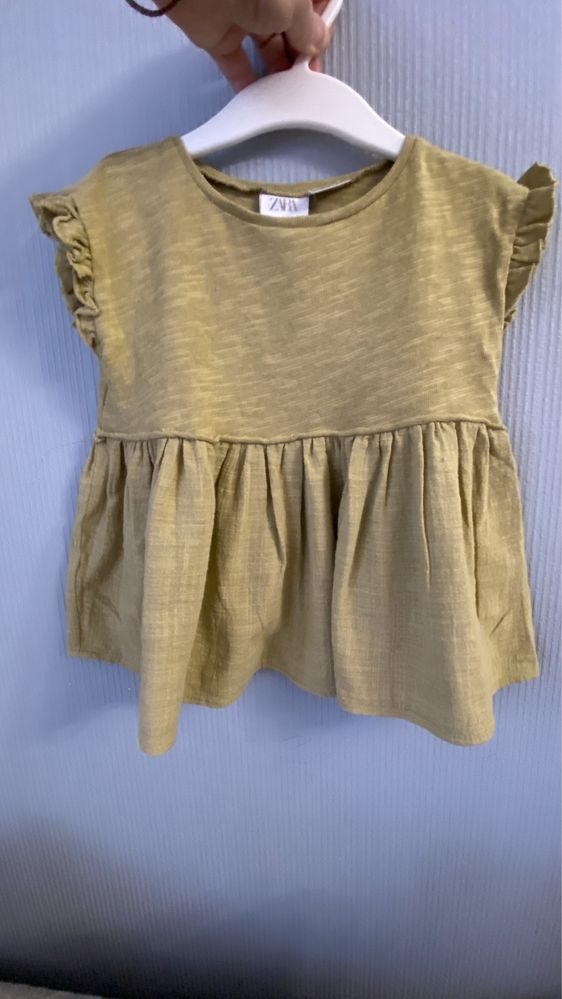 Топ , футболка, блуза Zara 3-4р олива