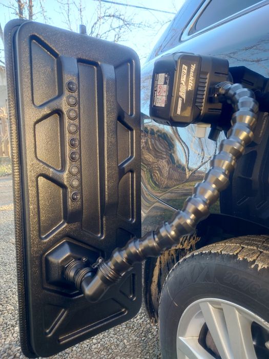 Світло pdr Makita