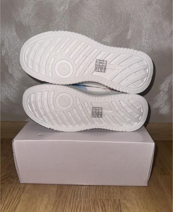 Кеди, кросівки, кріпери multicolor на платформі як Nike. 37, 37,5, 38