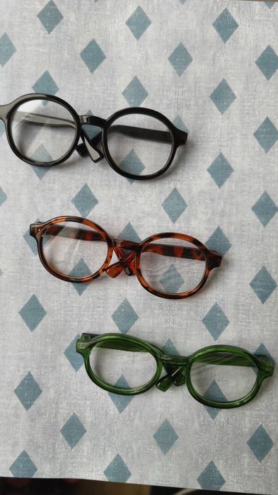 Окуляри для ляльок