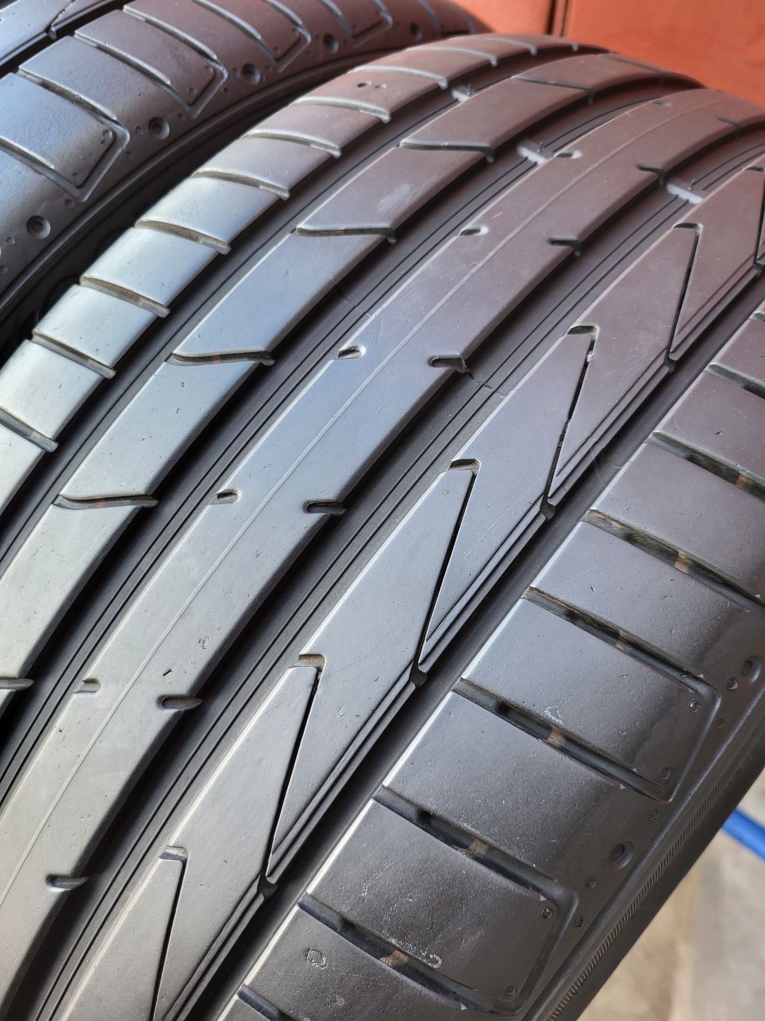 235/40/19 R19 Hankook Ventus S1evo2 2шт ціна за 1шт літо шини