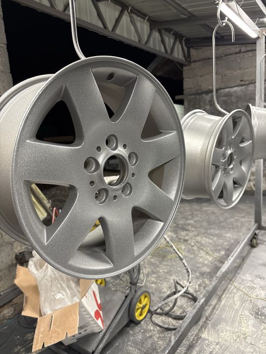 Malowanie proszkowe, piaskowanie.