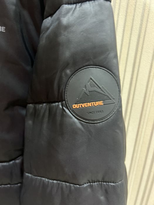 Куртка демісезоння чоловіча в чудовому стані.