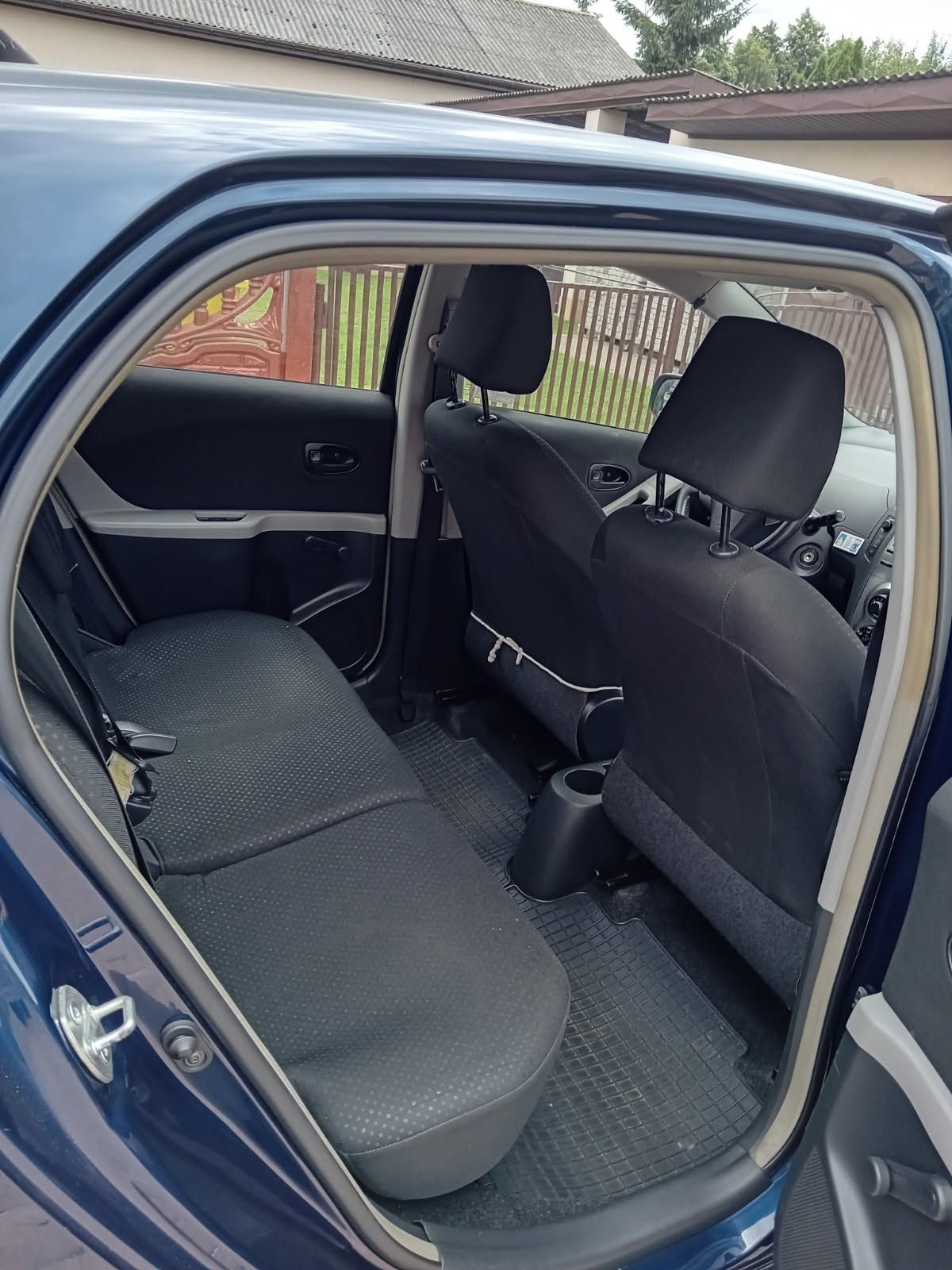 Toyota Yaris 1.3 benzyna