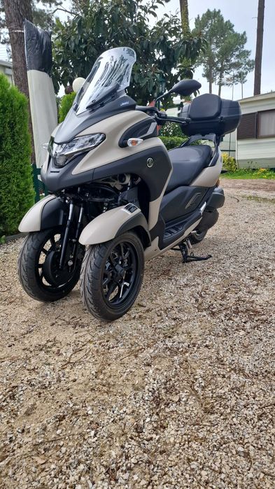 Vendo yamaha tricity 300 com garantia de fabrica até Janeiro 2027