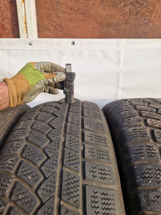 Шини зима CONTINENTAL 235/60 R18