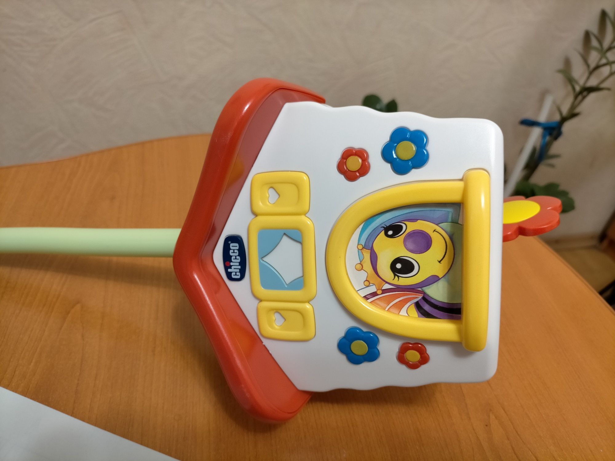Детский музыкальный домик с пчелами CHICCO