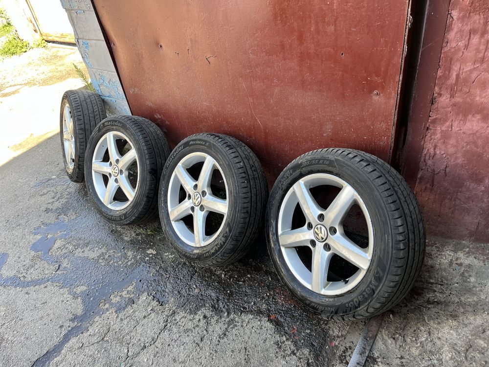 Продам комплект колес r16 5*112 205/55/16, Резина 24 года