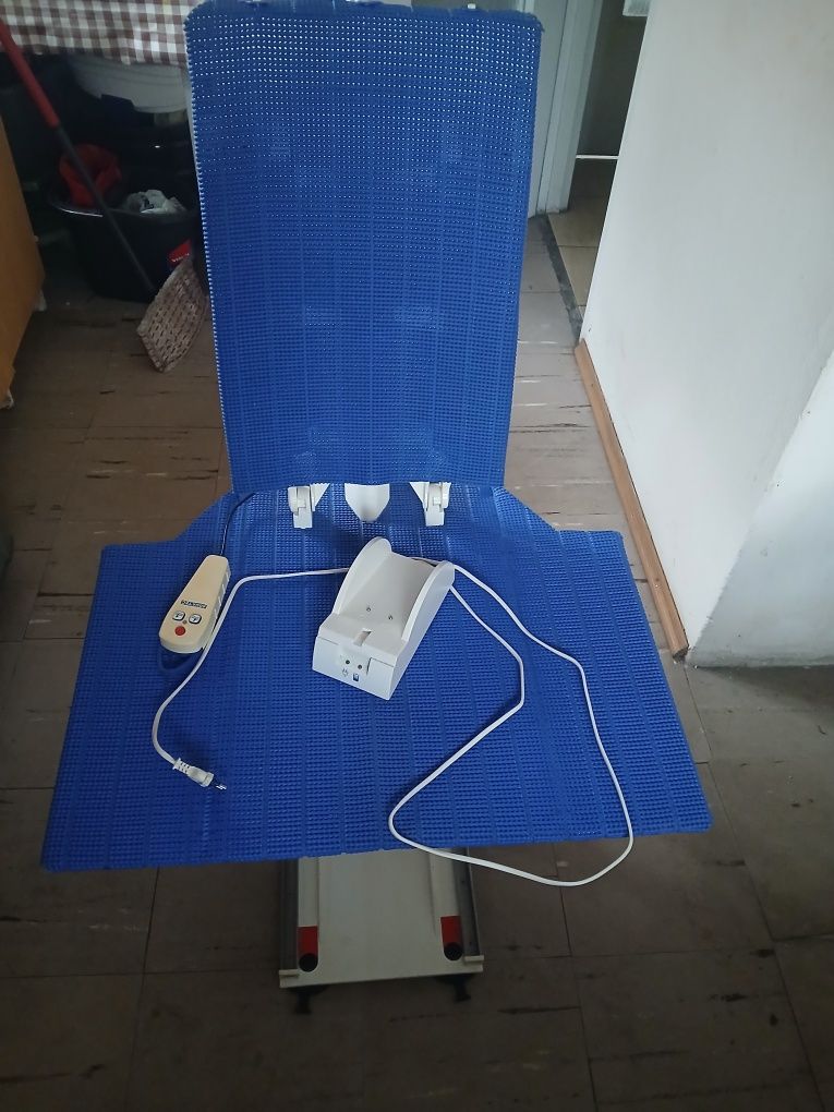 Podnośnik wannowy winda Aquatec Fortuna