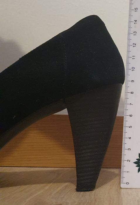 Sapatos salto camurça