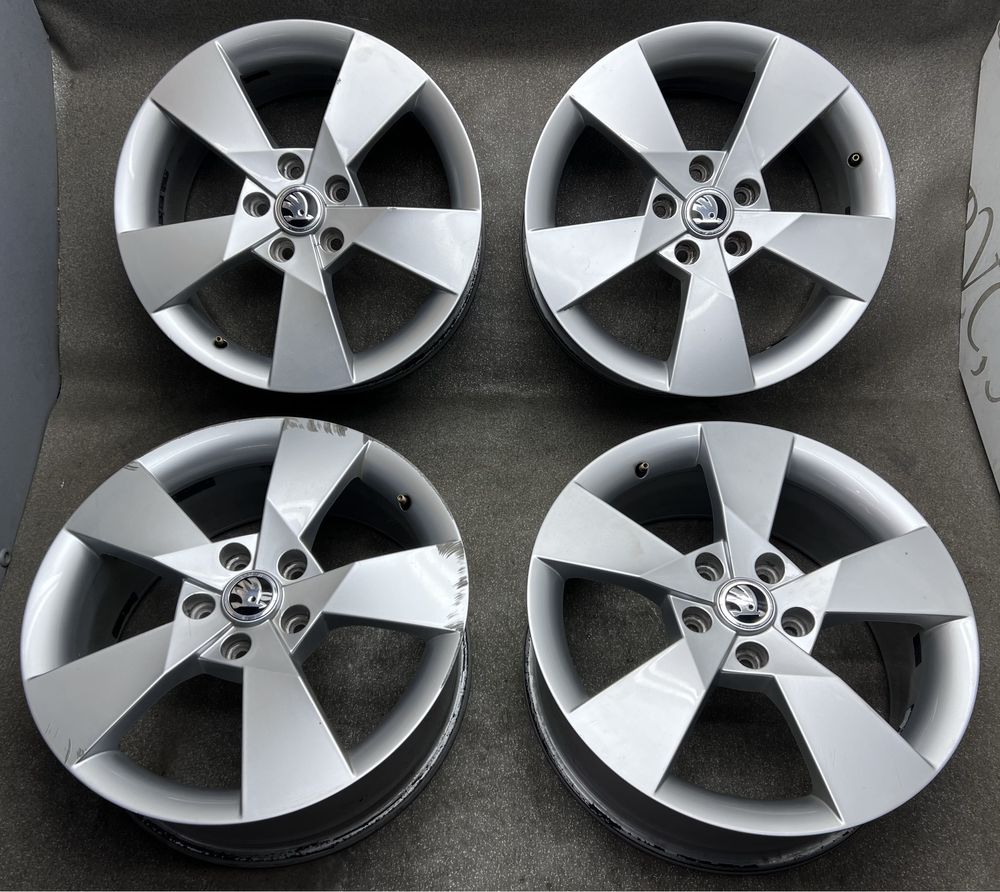 Диски R17 5 112 et49 J7 Оригінал Skoda octavia A7 golf 7 getta