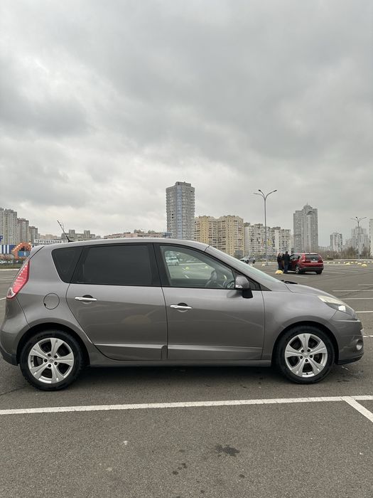 Renault Scenic 3 2011