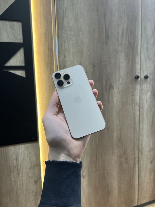 IPhone 16 Pro Max 256gb Desert Костюшка 5