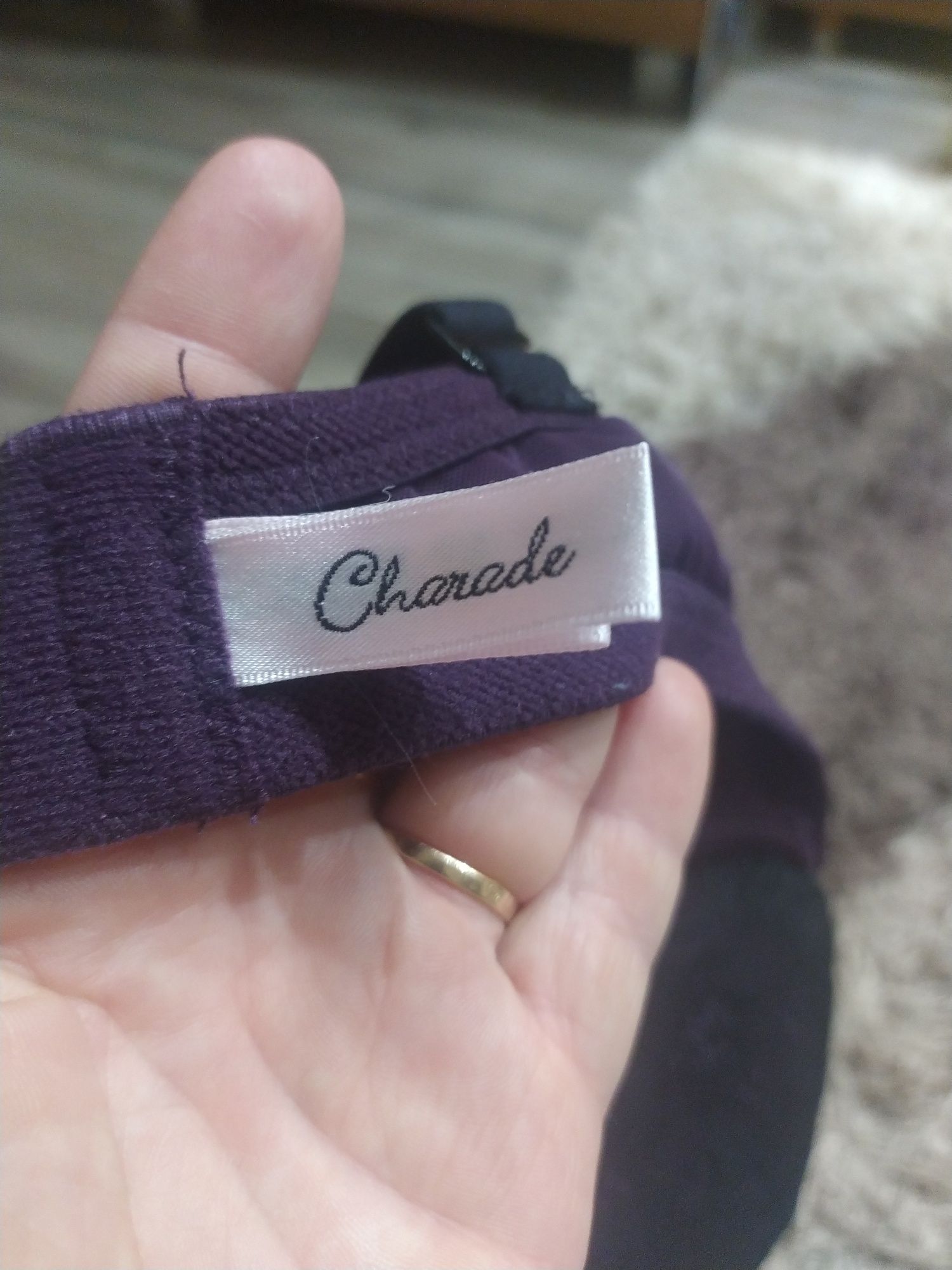 Biustonosz stanik usztywniony push up z koronką rozmiar 75 F Charade
