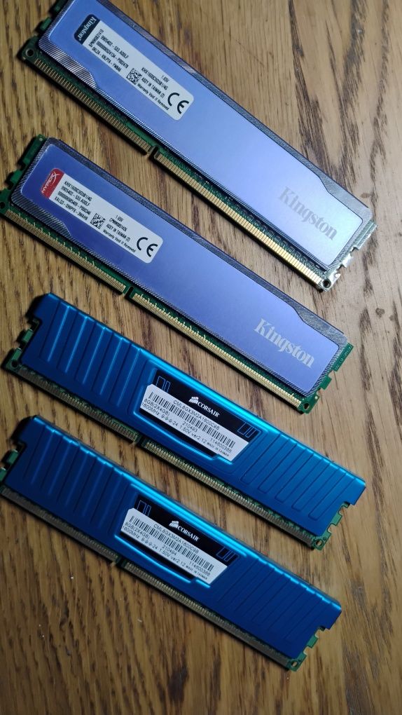 Corsair DDR3 Kingston 16GB