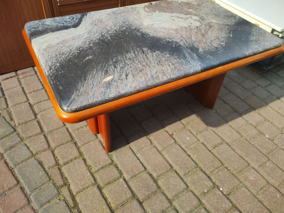 Ława z blatem kamiennym