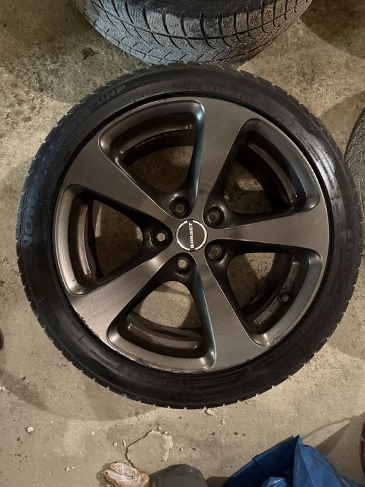 Felgi R17 z oponami Audi 5x112