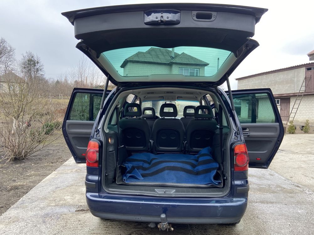 Volkswagen Sharan 2.0TDI авто для зсу
