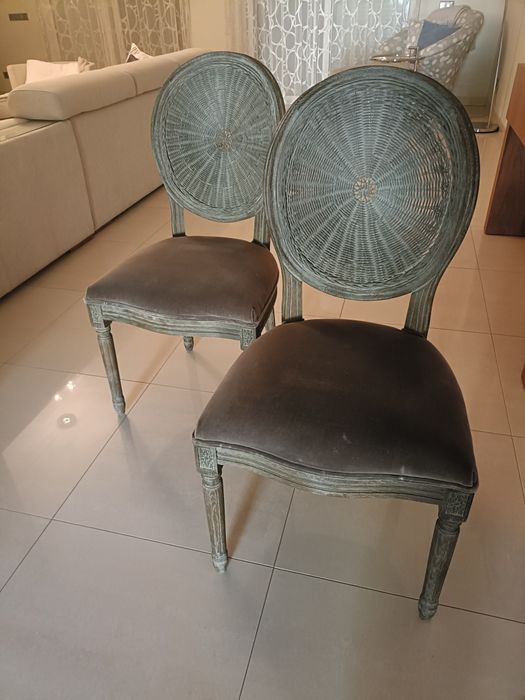Duas cadeiras de sala