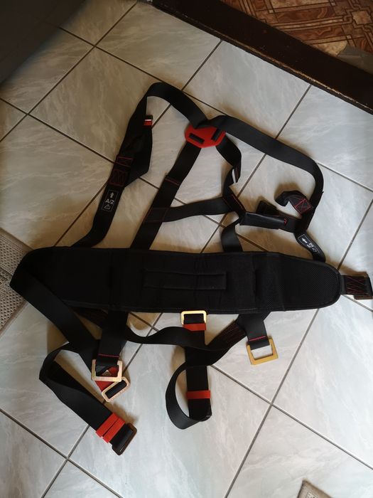 Zestaw asekuracyjny do pracy na wysokości