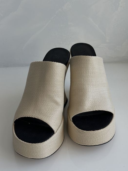 Мюлі H&M бежеві, трендові