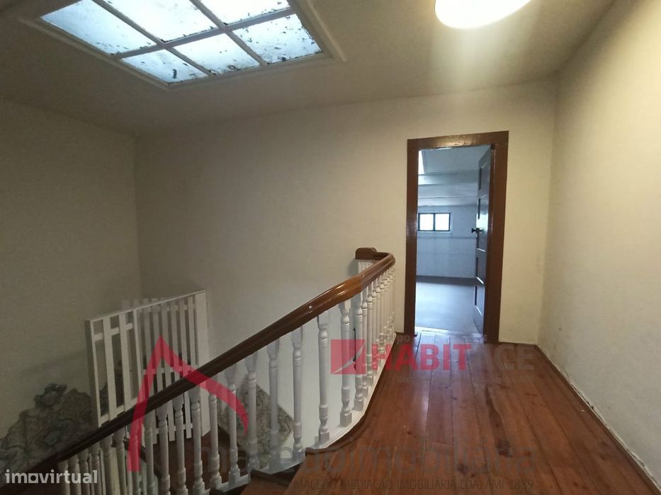 Escritorio na Avenida Central