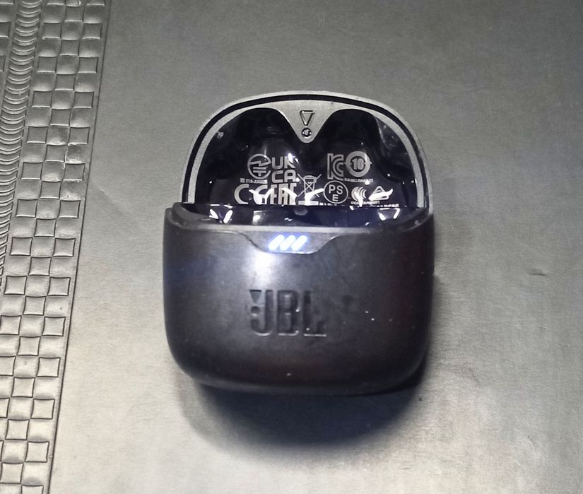 Кейс зарядний , є для T230nc, T235nc, Tune Beam, Tune Flex