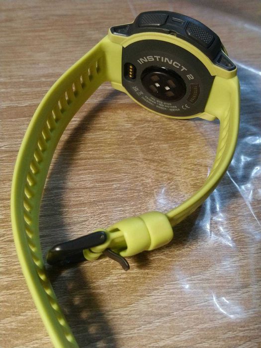 Garmin Instinct 2 - Electric Lime (45mm) + Acessórios Originais